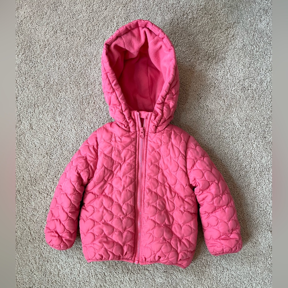 Carter’s winter coat with hearts size 3T